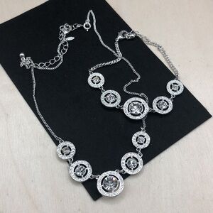 Avon (nrt) dazzling jewelry set necklace and bracelet.